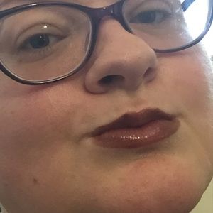 Meet your Posher, Lisa Elizabeth